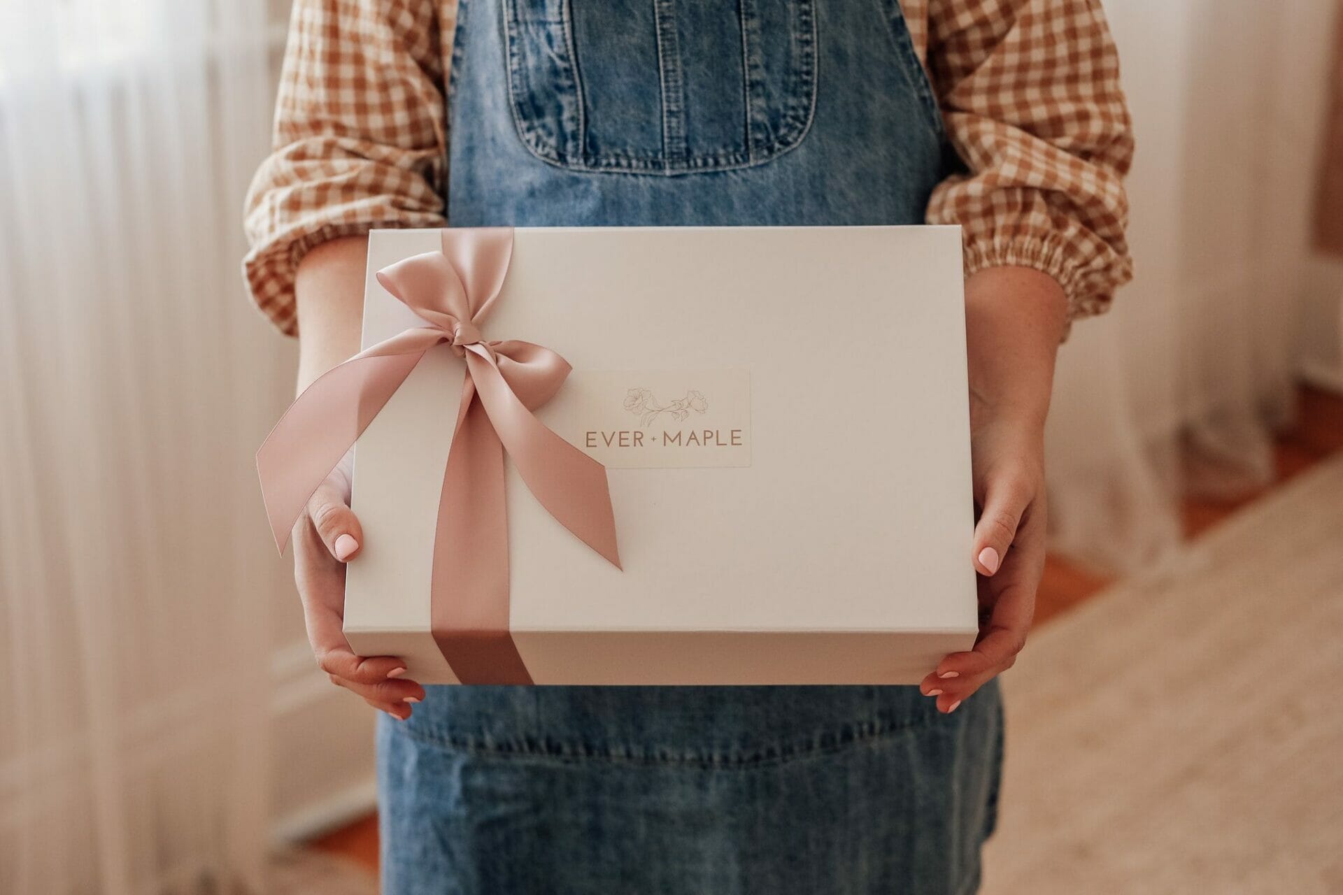 Choose a Gift Box or Gift Basket